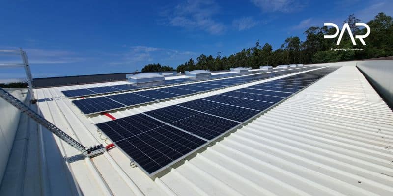 Instalação de painéis fotovoltaicos instalacao-de-paineis-fotovoltaicos-em-cobertura-industrial